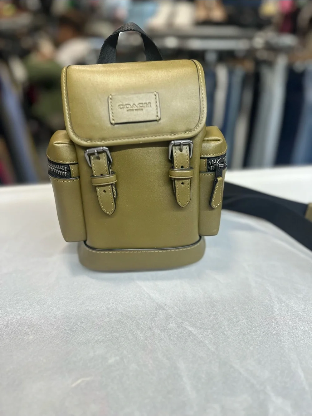 Coach Sprint Sling  Pack  Leather bag .  New no tag